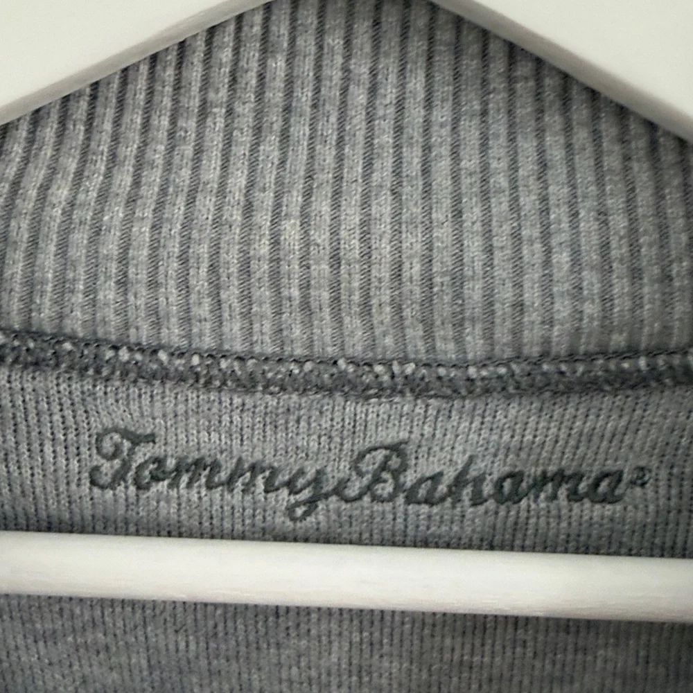 Tommy Bahama grey quarter‎  Zip-Up Sweater
